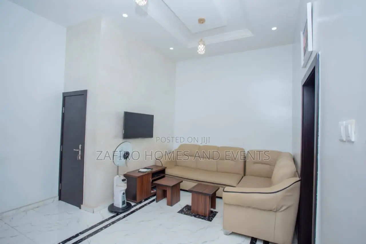Beautiful 1 Bedroom Apartment in a Cool Area at Eleyele