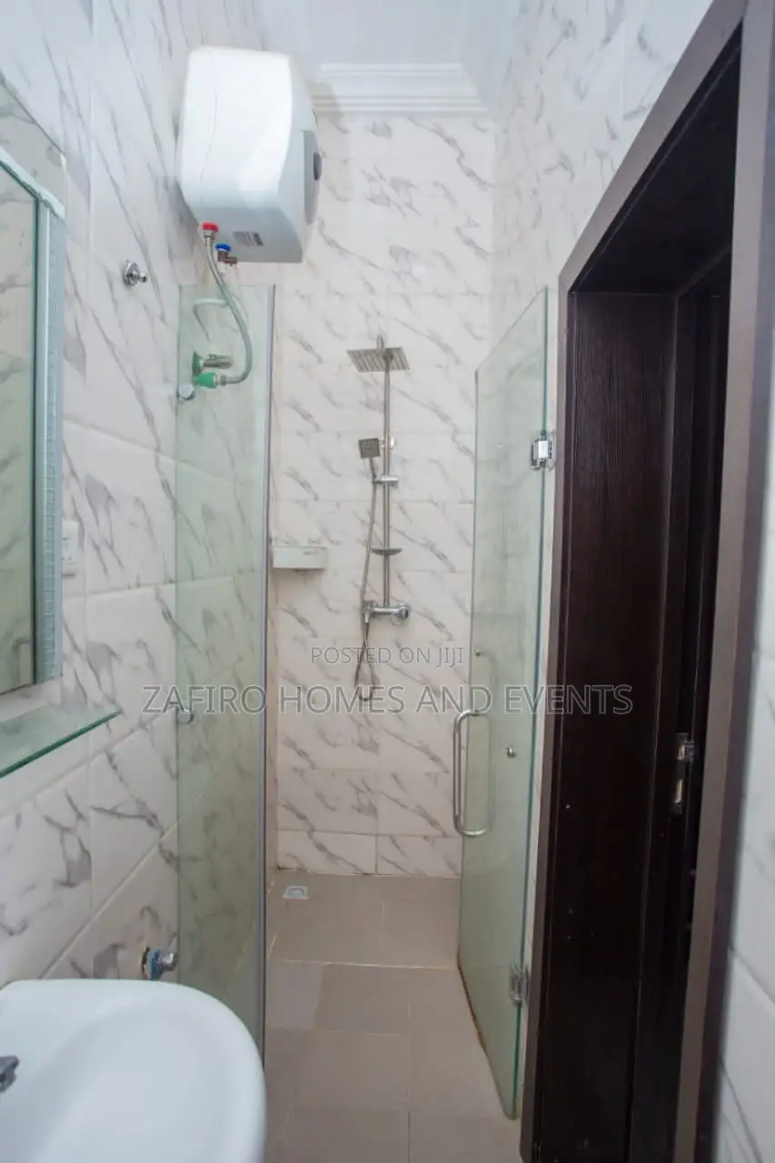 Beautiful 1 Bedroom Apartment in a Cool Area at Eleyele