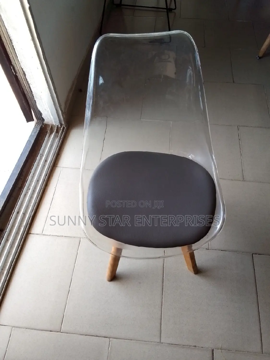 High Quality Morden Executive Foreign Chair for Hotels, Bars