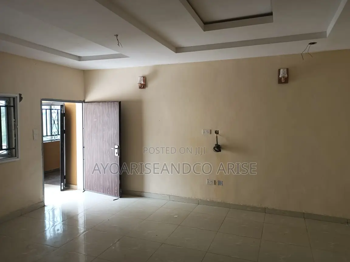 2bdrm Block of Flats in River Park, Lugbe District for rent