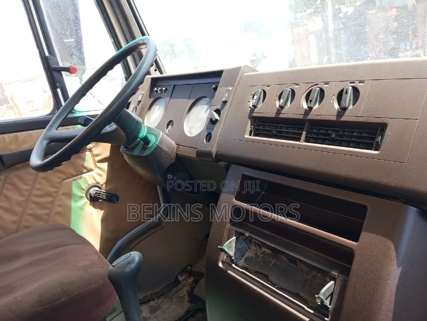 Foreign Used Mitsubishi Canter.
