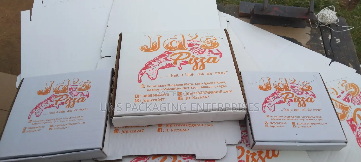 White Custom Size 12 Pizza Boxes.