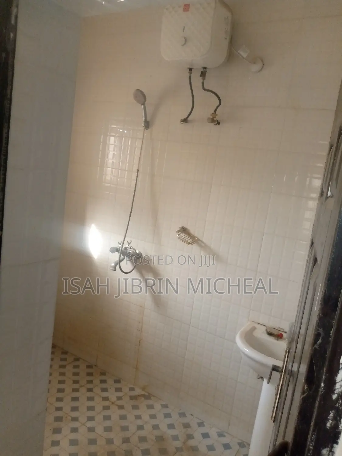 2bdrm Apartment in F14 Nepa Road Kubwa for rent