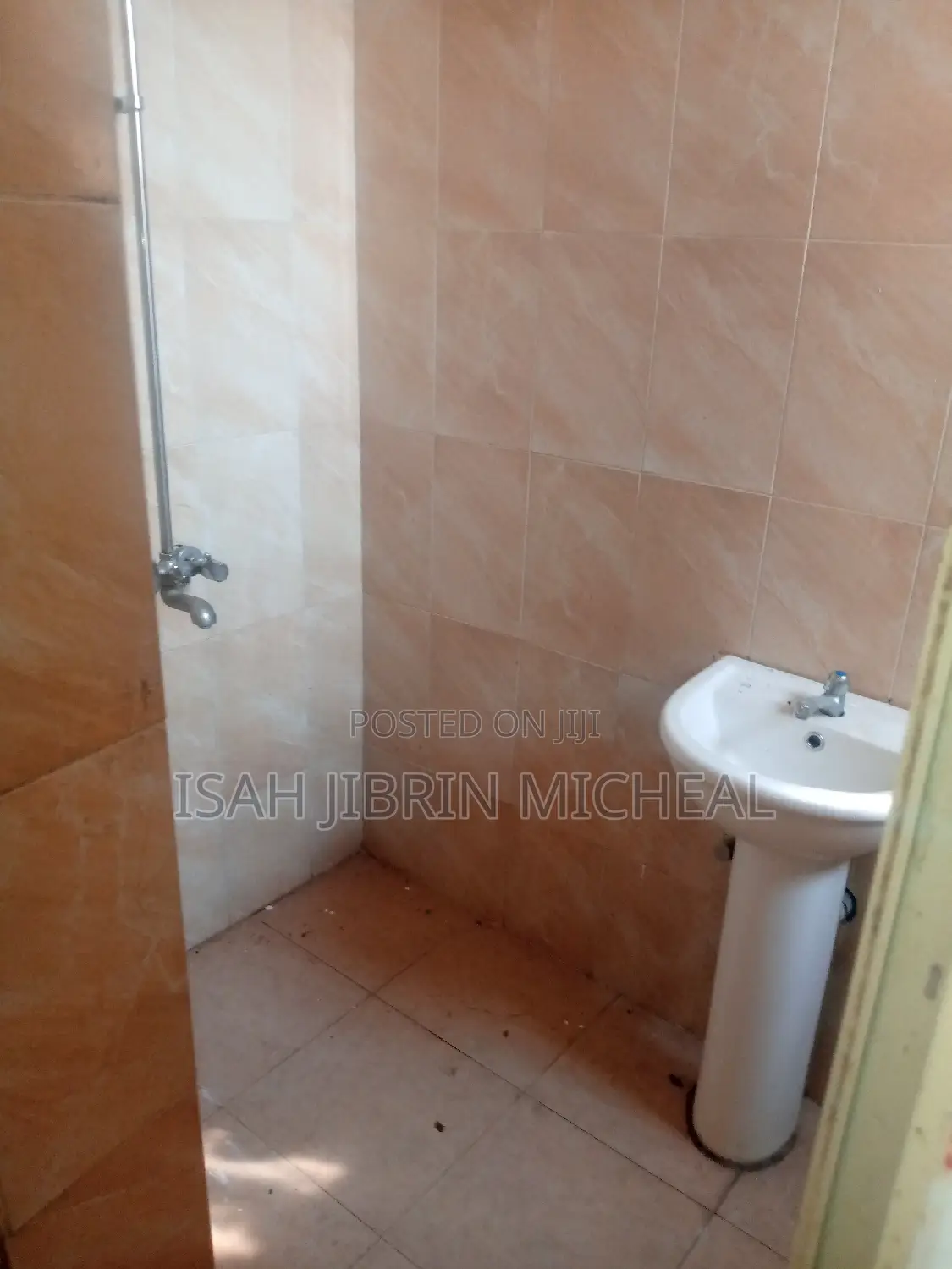 2bdrm Apartment in F14 Nepa Road Kubwa for rent