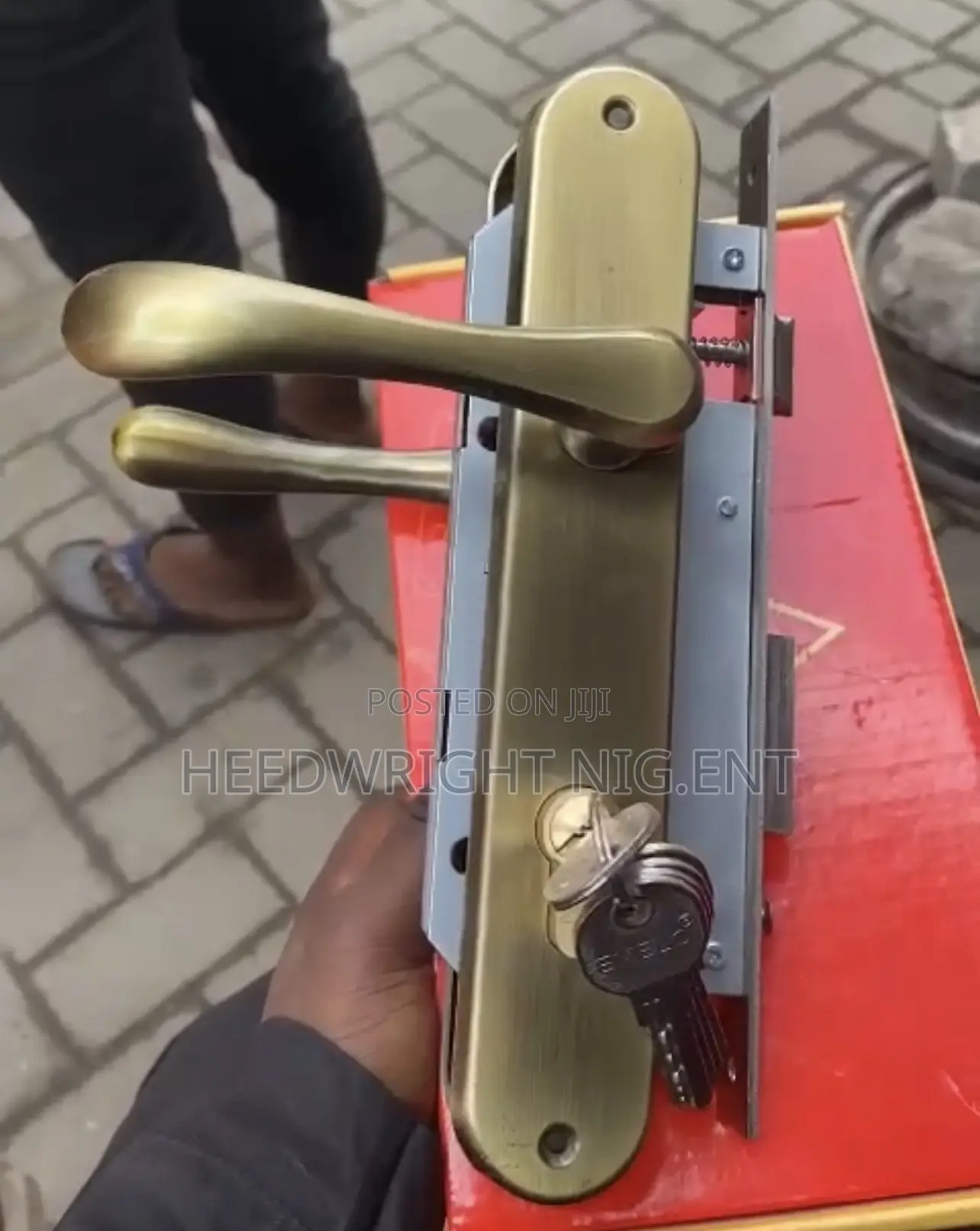 Everleo Bronze Entrance Lock