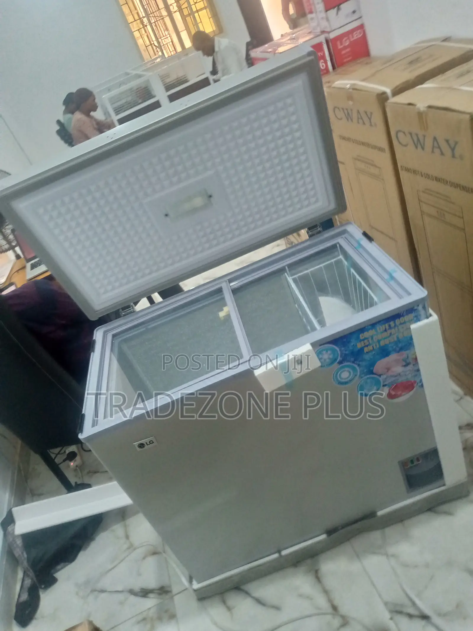 New LG CLD-320df Chest Freezer