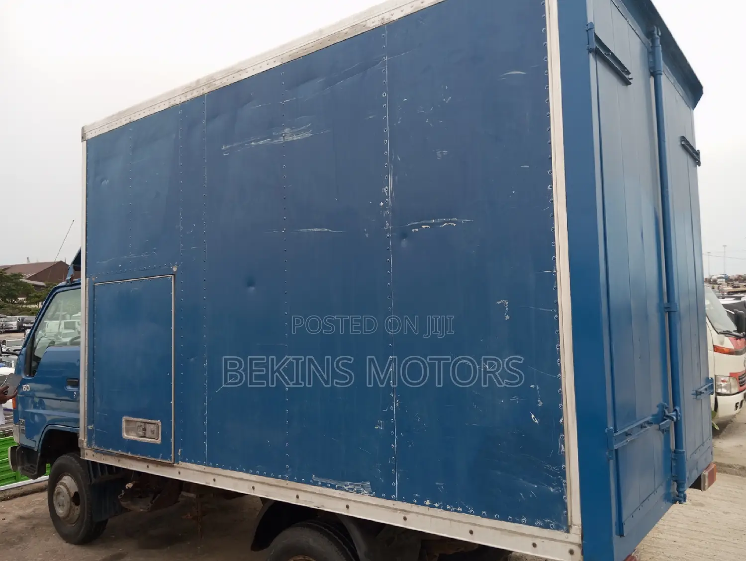Foreign Used Toyota Cover Body Truck 2016 Blue