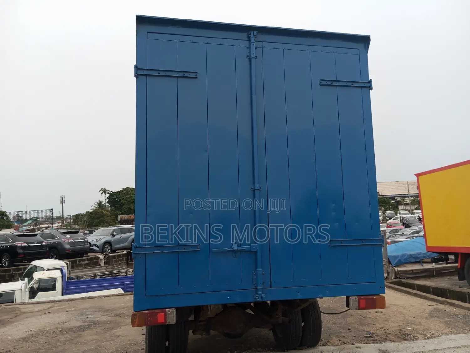 Foreign Used Toyota Cover Body Truck 2016 Blue