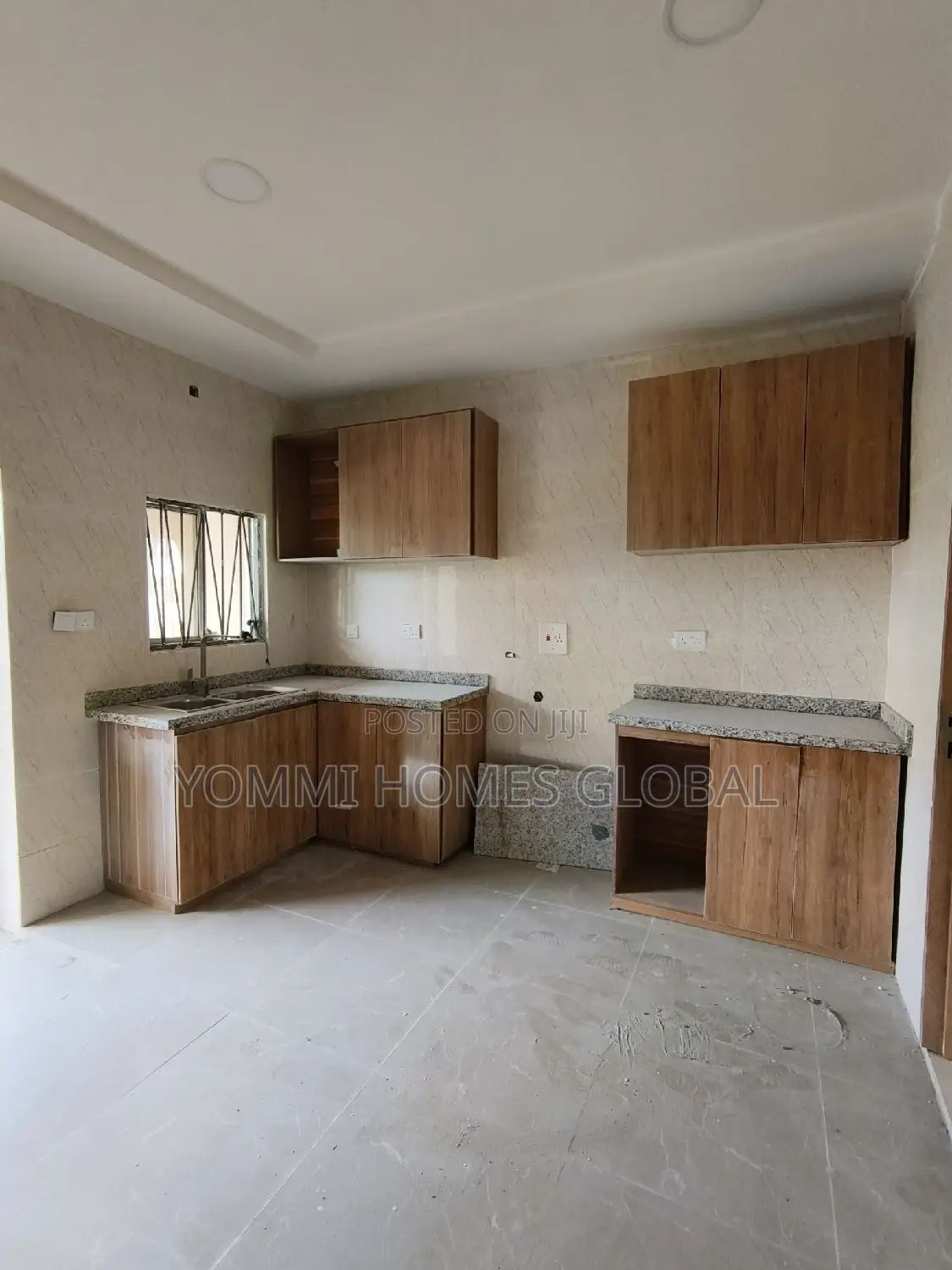 3bdrm Block of Flats in Private Building, Katampe (Main) for rent