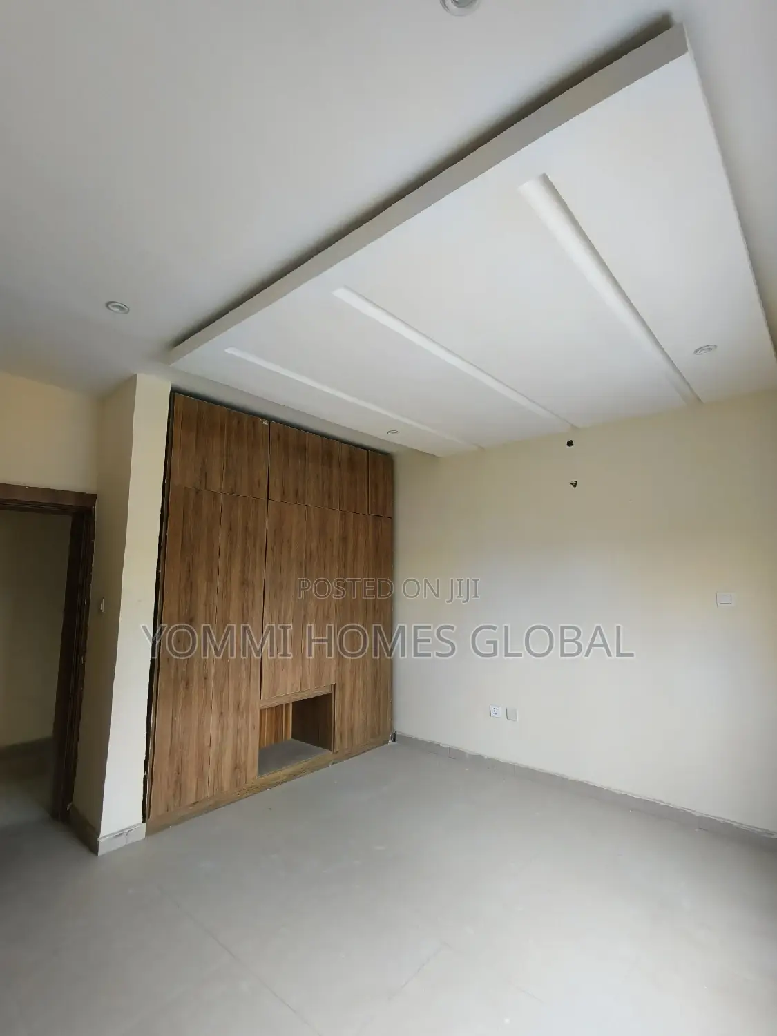 3bdrm Block of Flats in Private Building, Katampe (Main) for rent