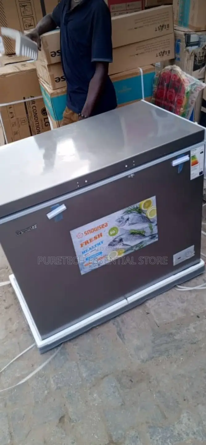 New Snowsea Chest Freezer 308g With Inner Glass
