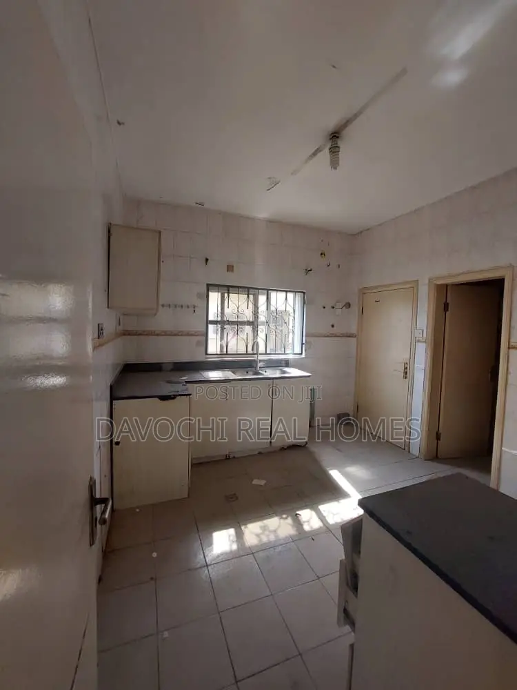 4bdrm Duplex in Northern Fourthshore, Lekki for rent