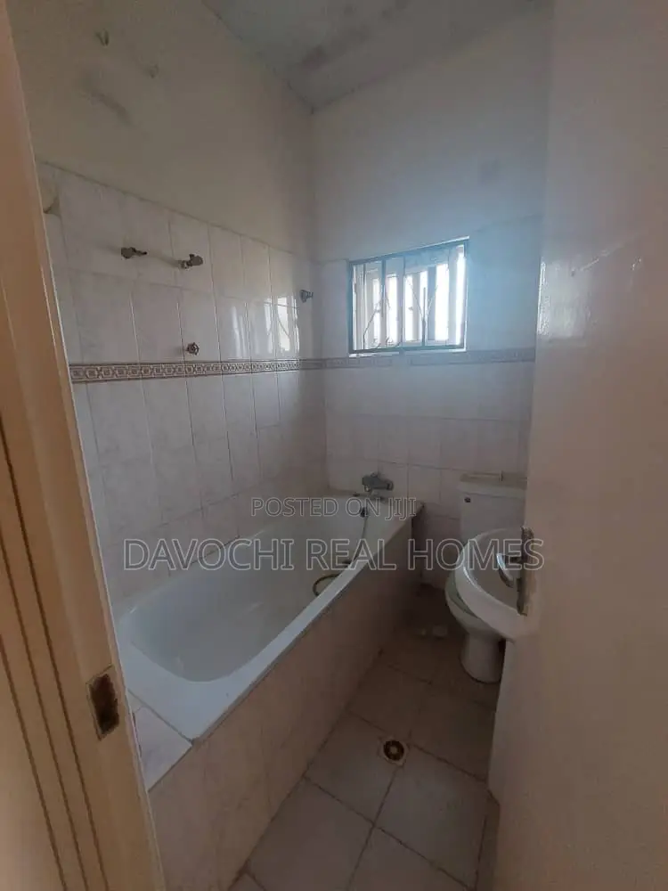 4bdrm Duplex in Northern Fourthshore, Lekki for rent