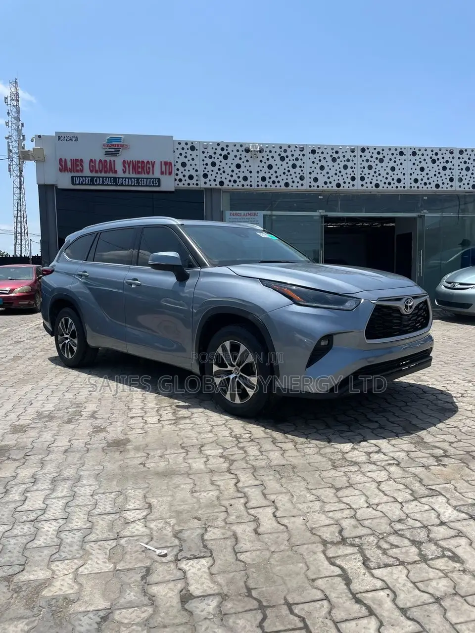 Toyota Highlander XLE 2021 Blue