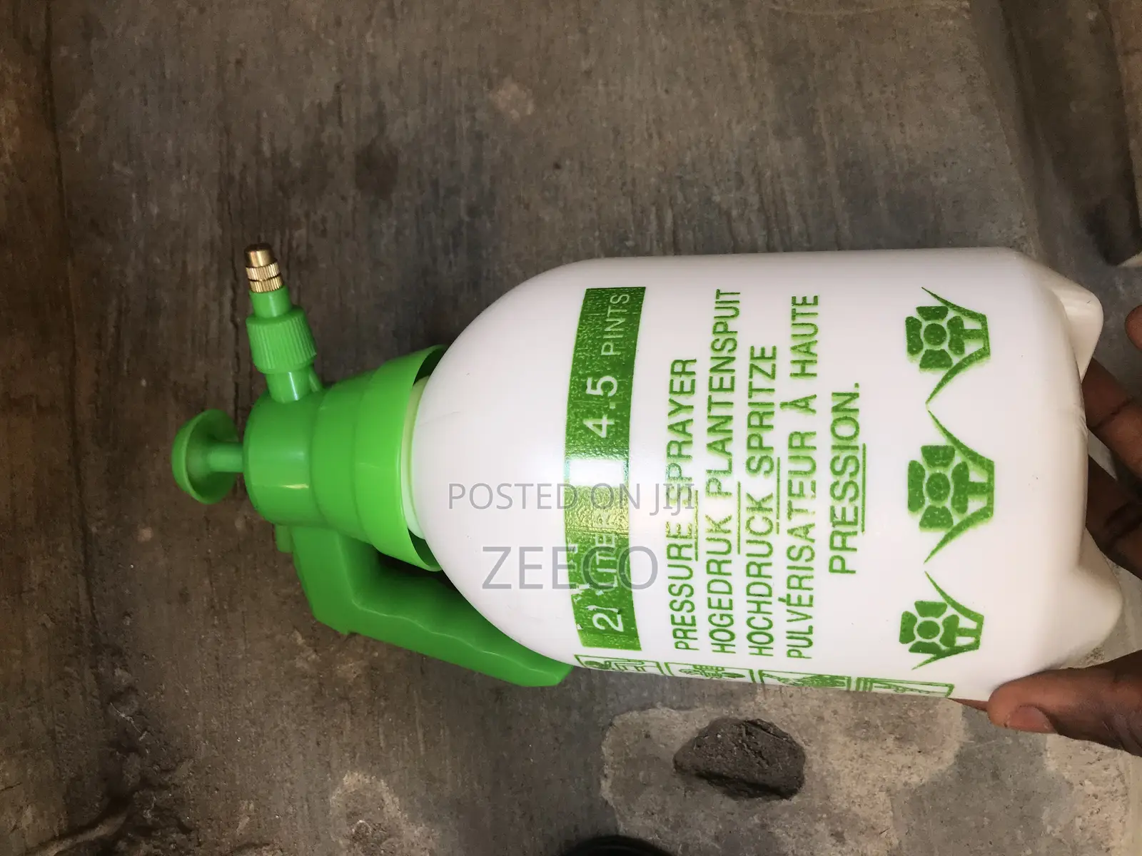 2 LT Small Spray Machine