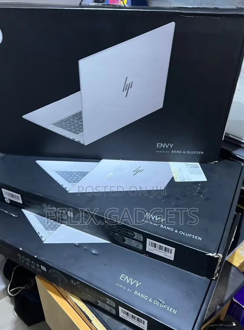 New Laptop HP Envy 17 16GB Intel Core I7 SSD 1T