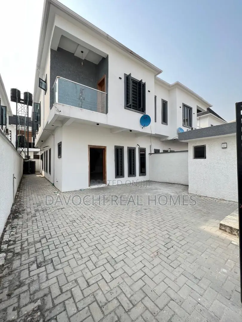4bdrm Duplex in Ikate, Lekki for rent
