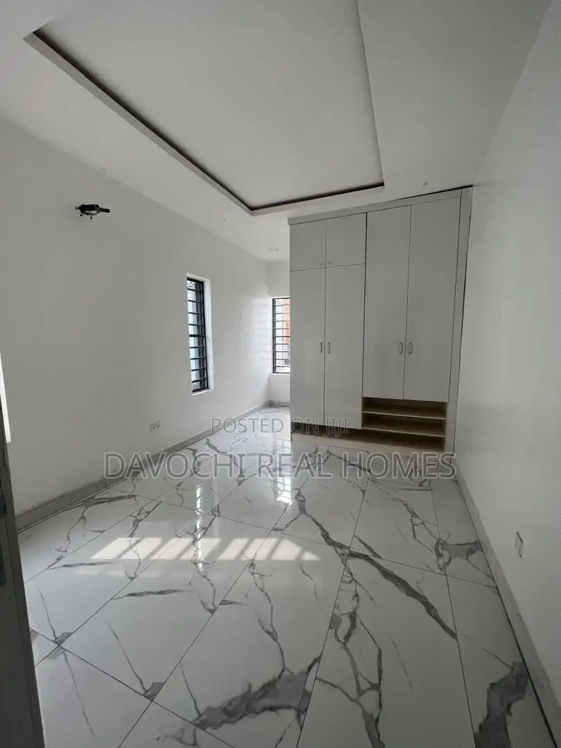 4bdrm Duplex in Ikate, Lekki for rent