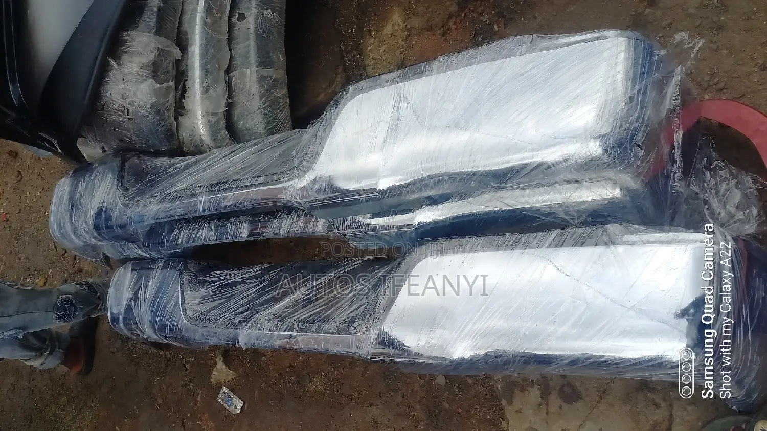 Complete Back Bumper Tundra 2010 Available