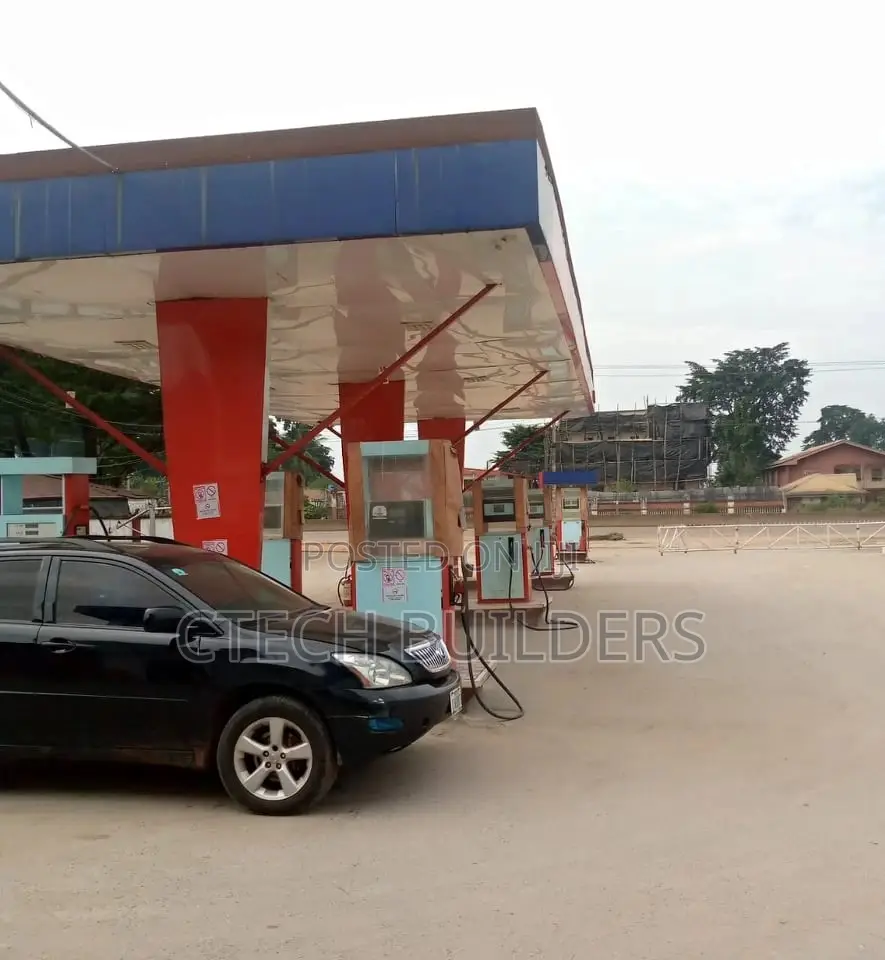Filling Station for Sale at Aduwawa Rd,Benin. 120x170ft.230m