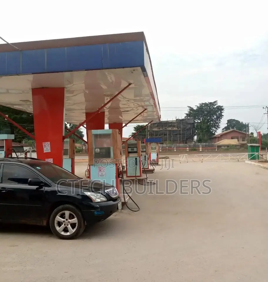 Filling Station for Sale at Aduwawa Rd,Benin. 120x170ft.230m