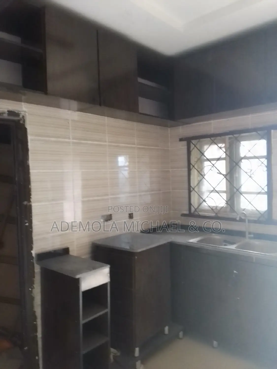 3bdrm Bungalow in El- Rufai Estate, Bwari / Bwari for sale