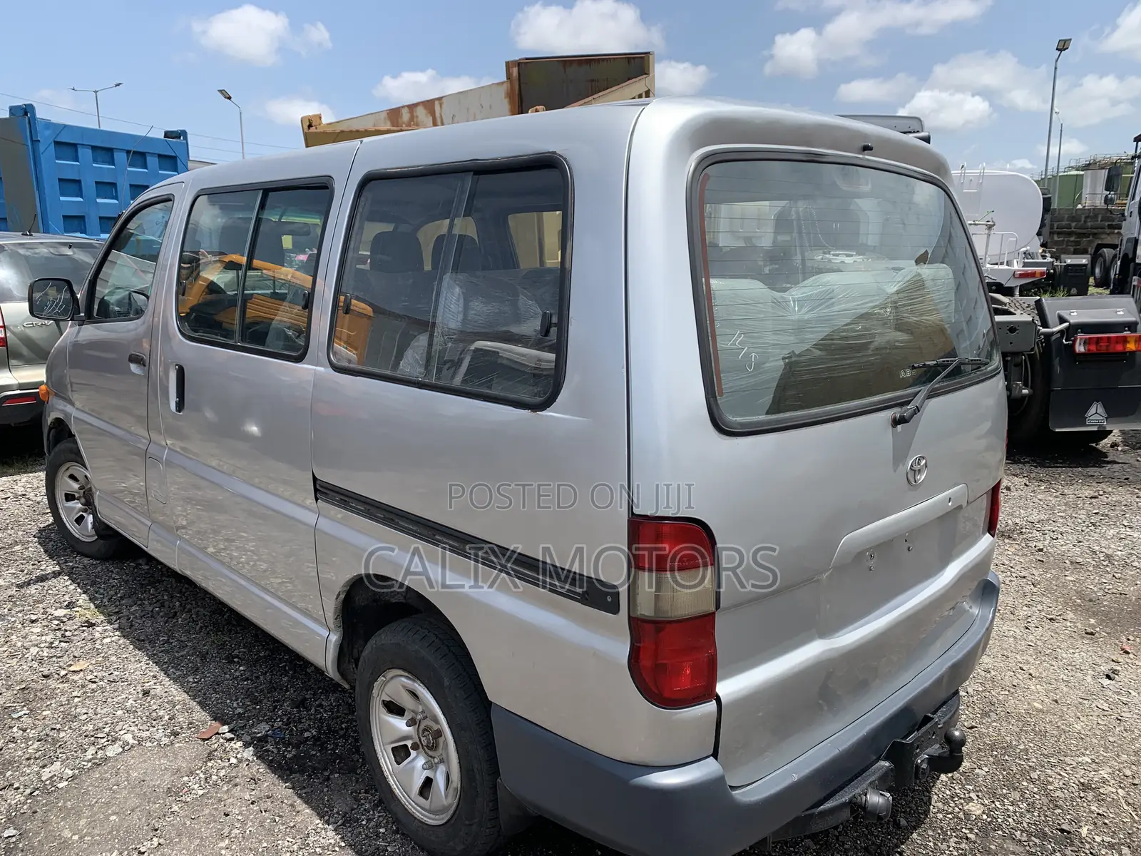 Toyota HiAce 2006 Silver