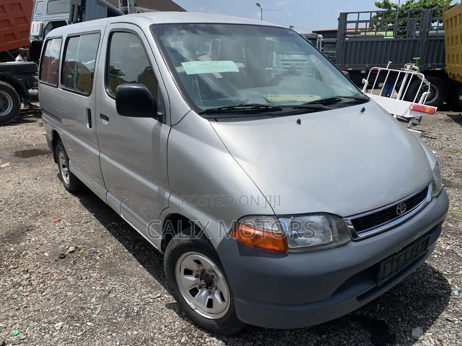 Toyota HiAce 2006 Silver