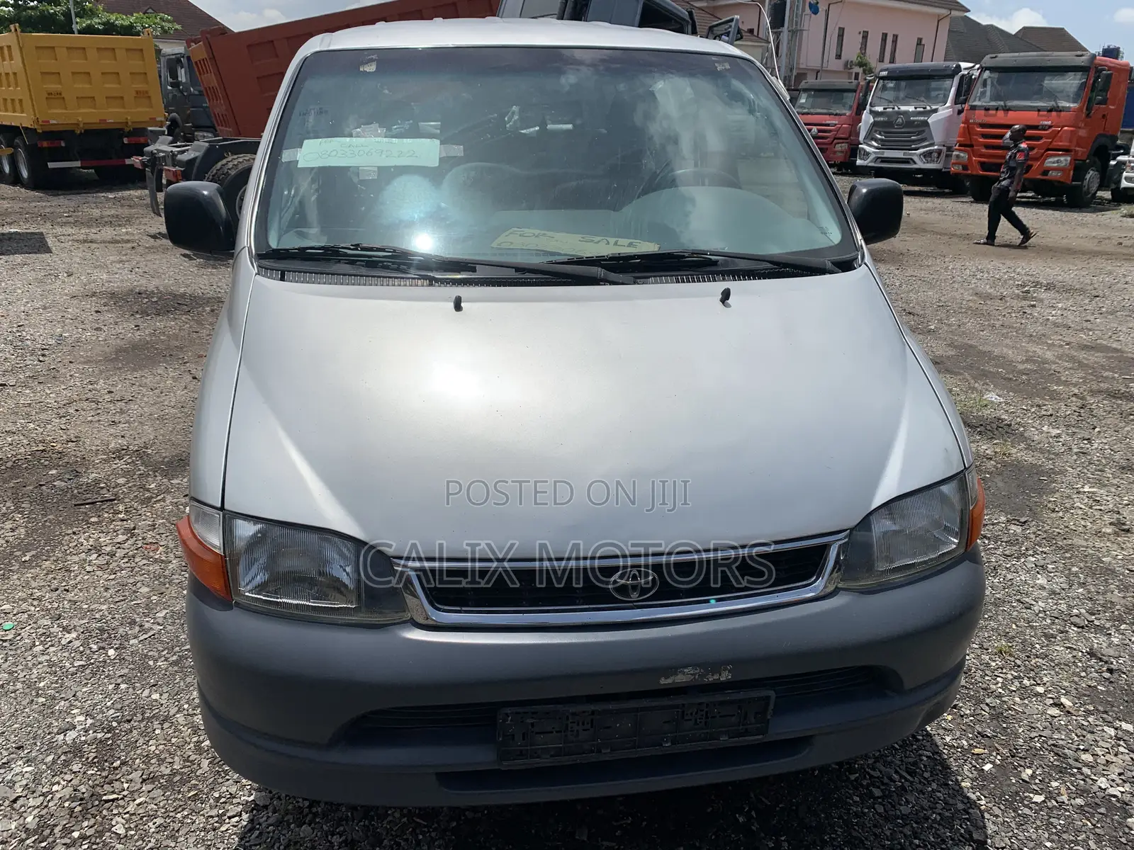 Toyota HiAce 2006 Silver
