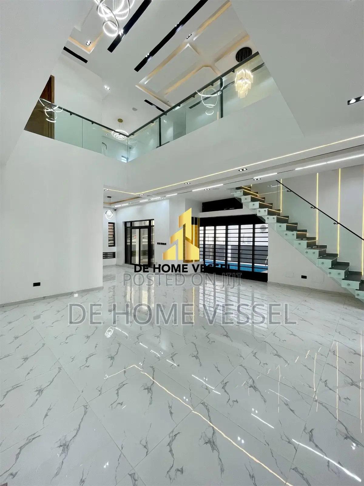 5bdrm Duplex in Osapa london for sale