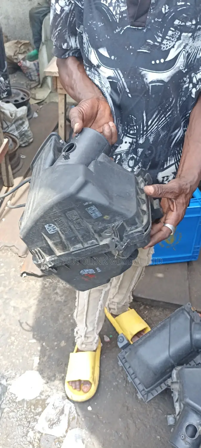 Air Cleaner Box With Filter ES350 2008