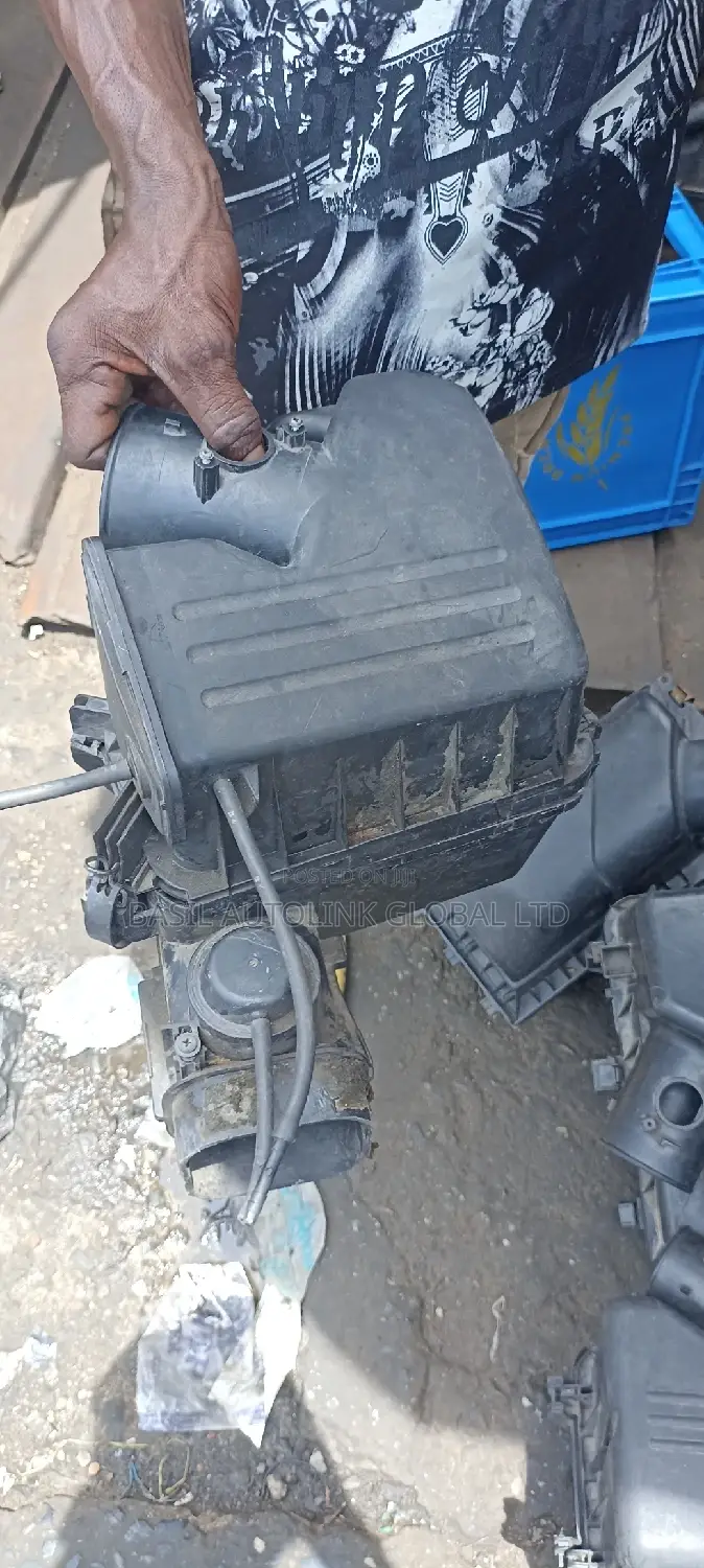 Air Cleaner Box With Filter ES350 2008