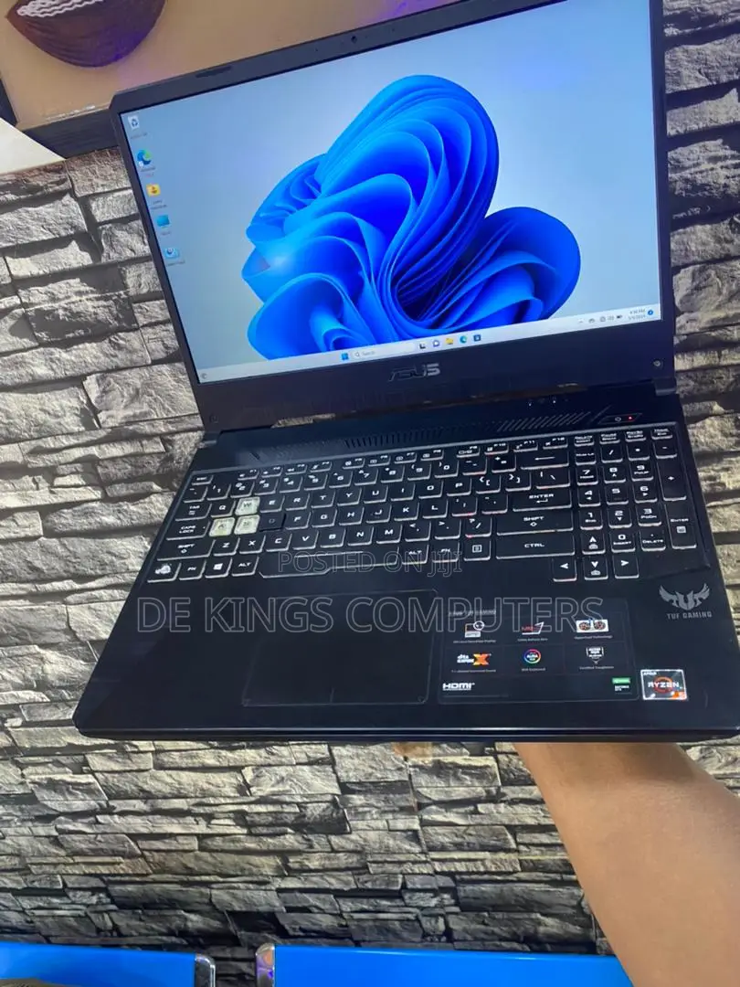 Laptop Asus TUF Gaming FX504 16GB AMD Ryzen 5 SSD 1T