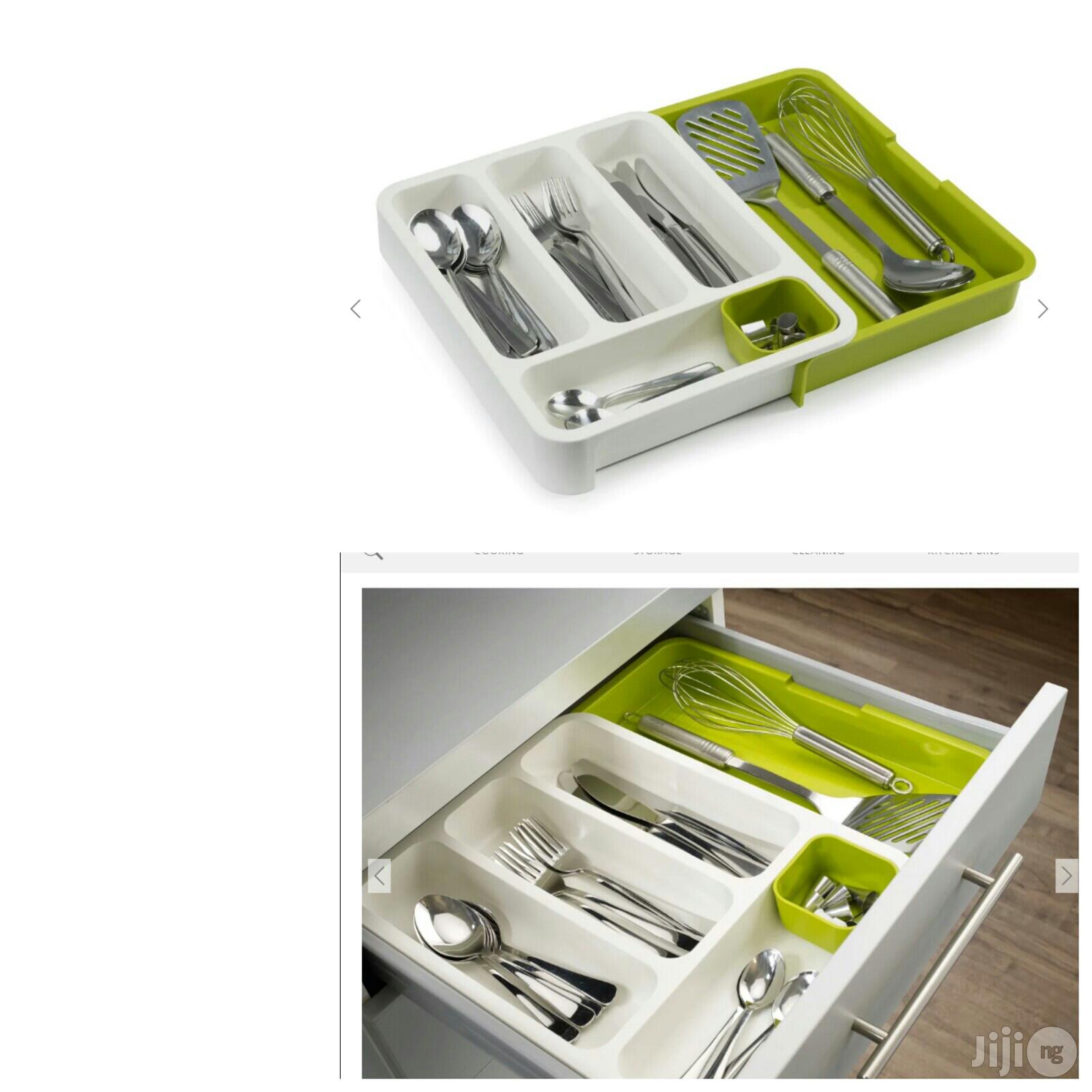 Expandable Drawer and Store Cutlery Tray