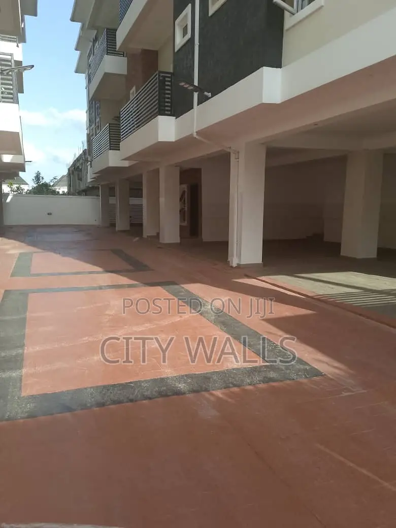 3bdrm Block of Flats in Sunshine Estate, Sangotedo for rent