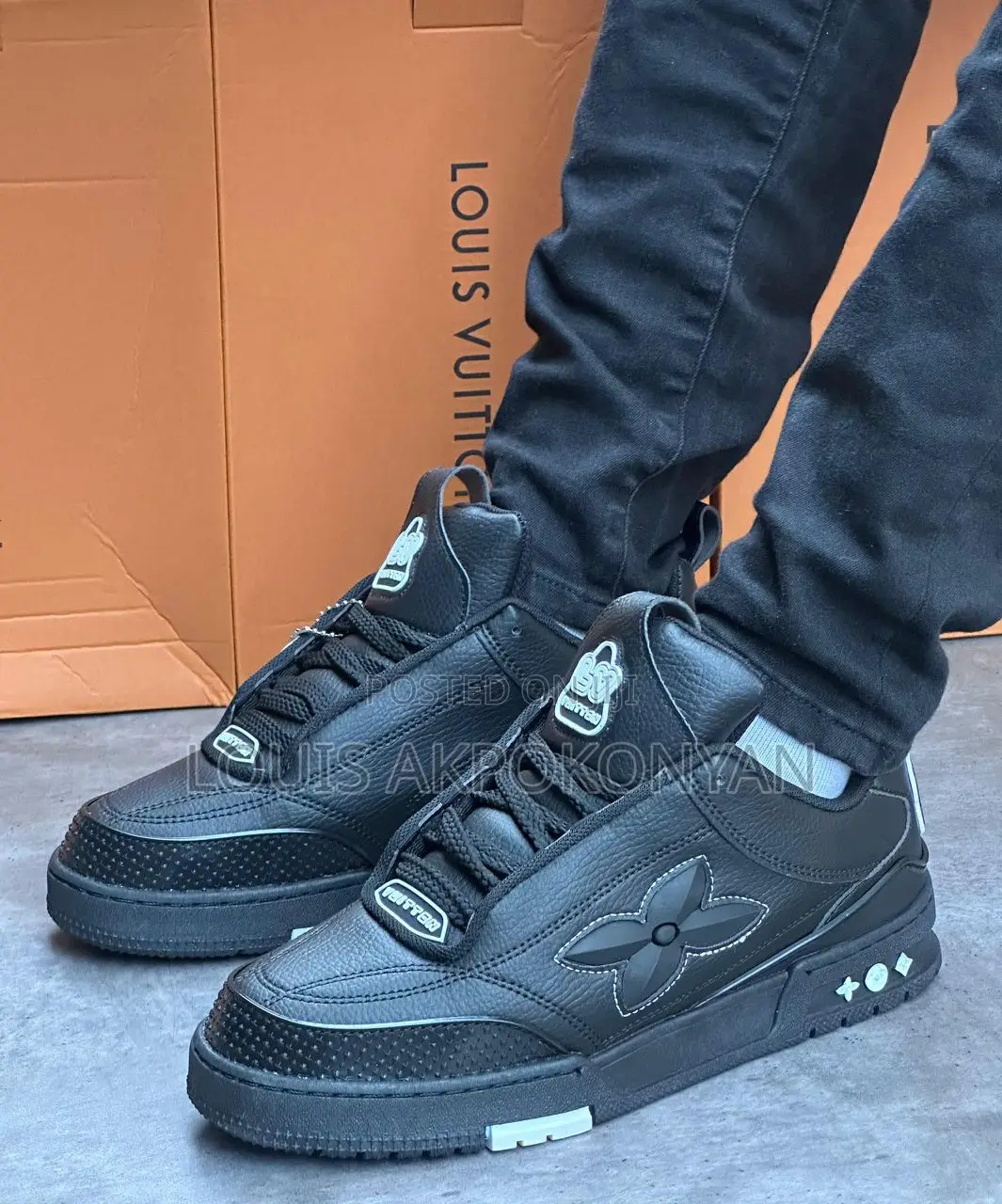 Original Louis Vuitton Sneakers