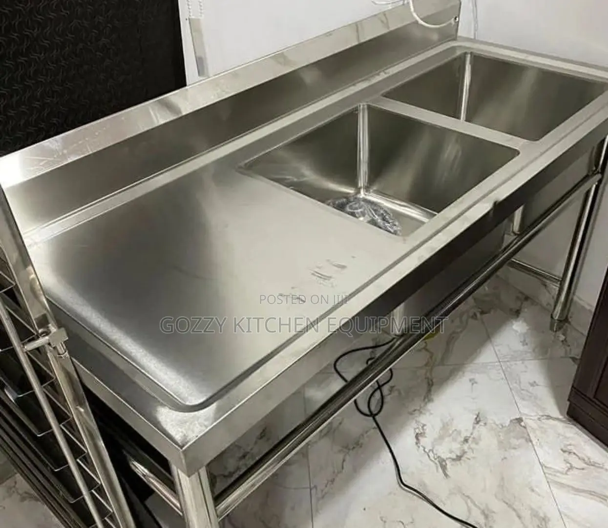 Double Washing Sinks With Side and Back Splash