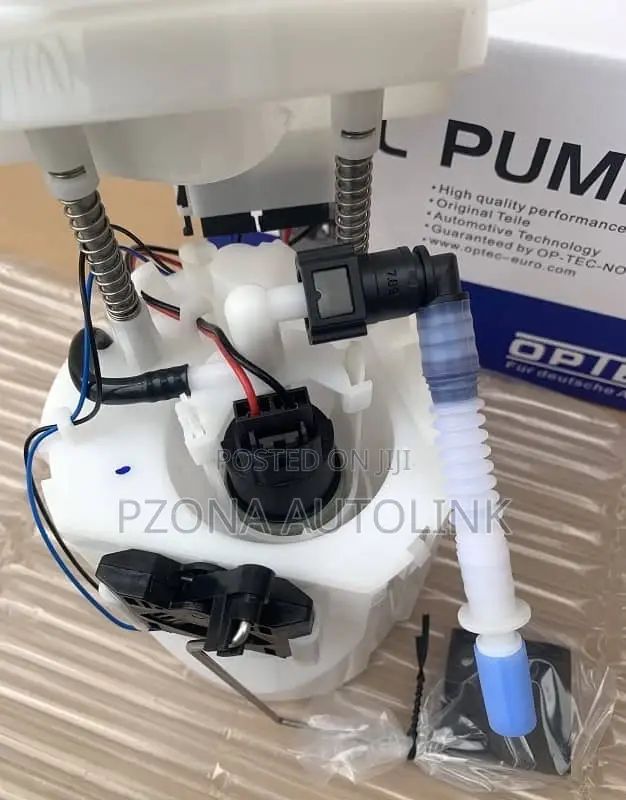 Fuel Pump for Mercedes W204 W212 GLK 350 C 300 E 550