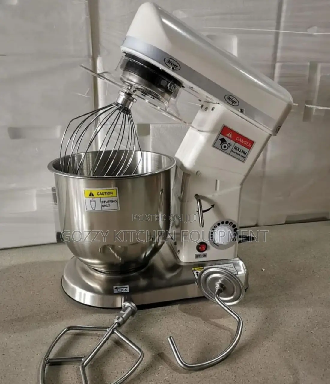 White 7 Liters Cake Mixers