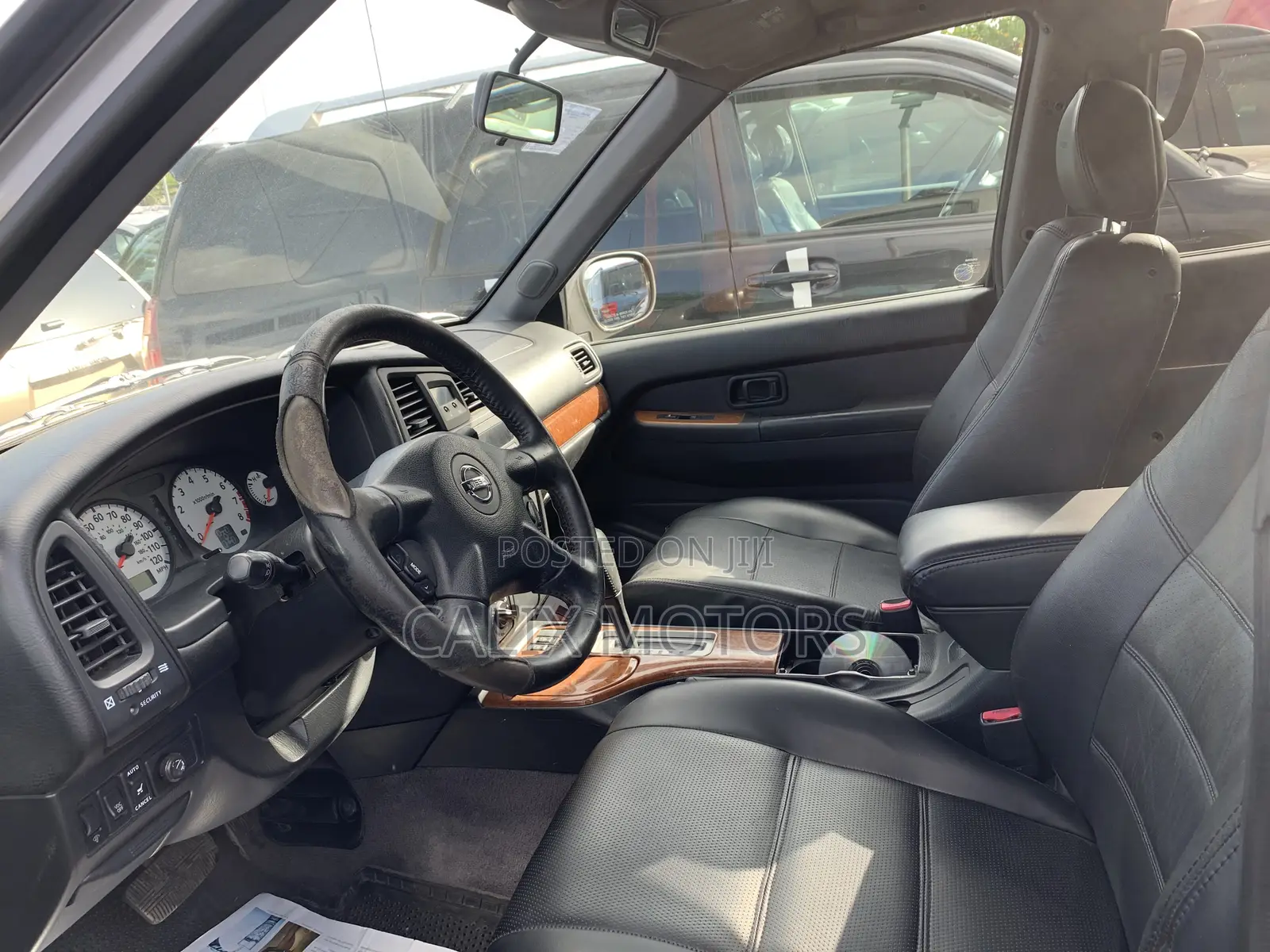 Nissan Pathfinder 2003 Gray