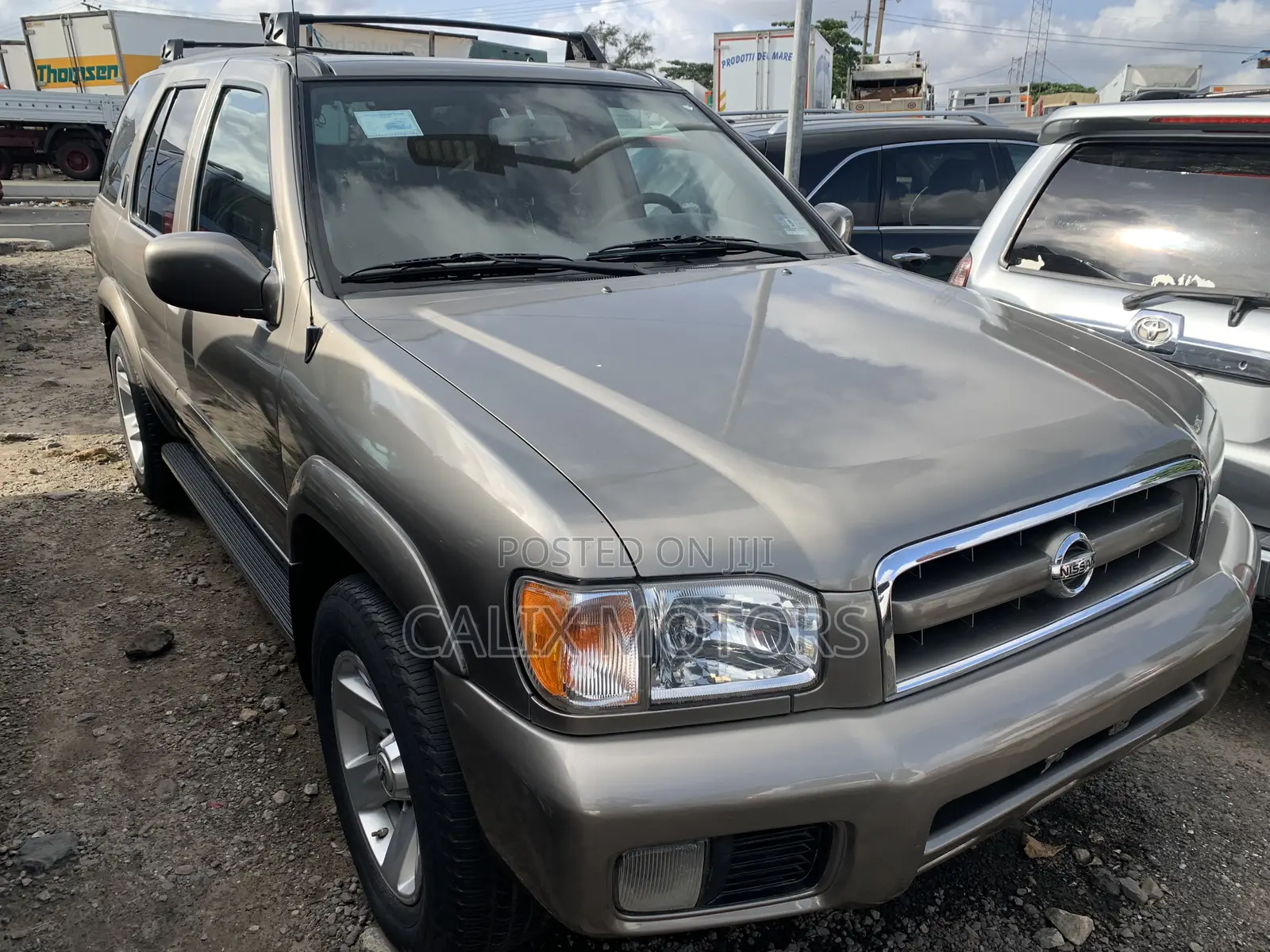 Nissan Pathfinder 2003 Gray