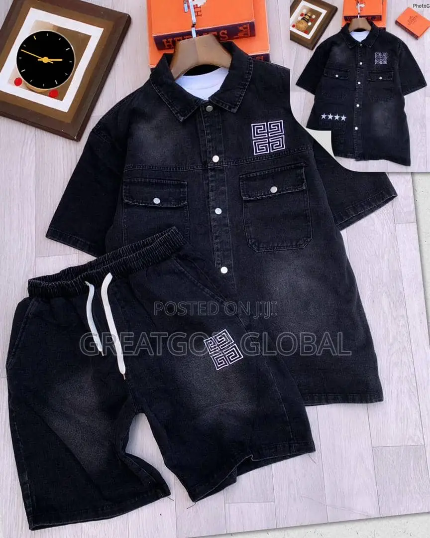 *High Texture Dammy Jeans Up and Down Well Branded,