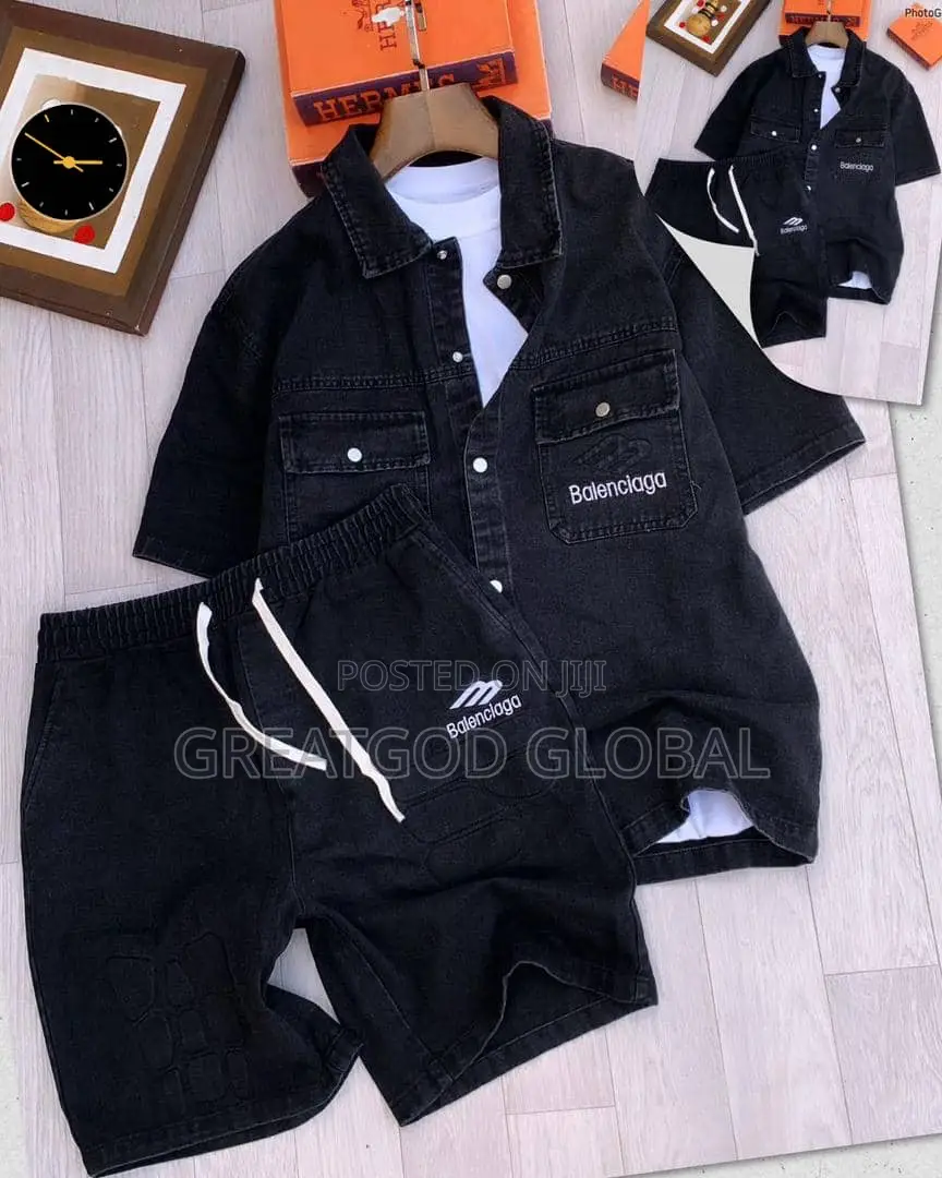 *High Texture Dammy Jeans Up and Down Well Branded,