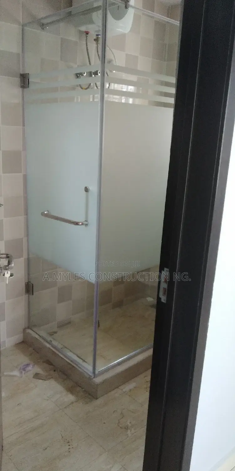 Shower Glass Cubicles