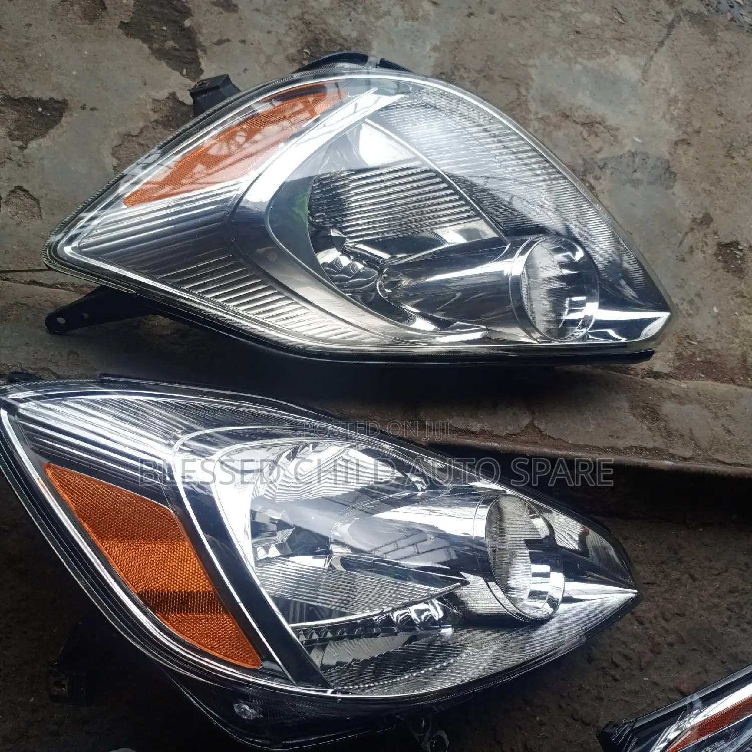 Headlamp Toyota Sienna 2005 Charger Type