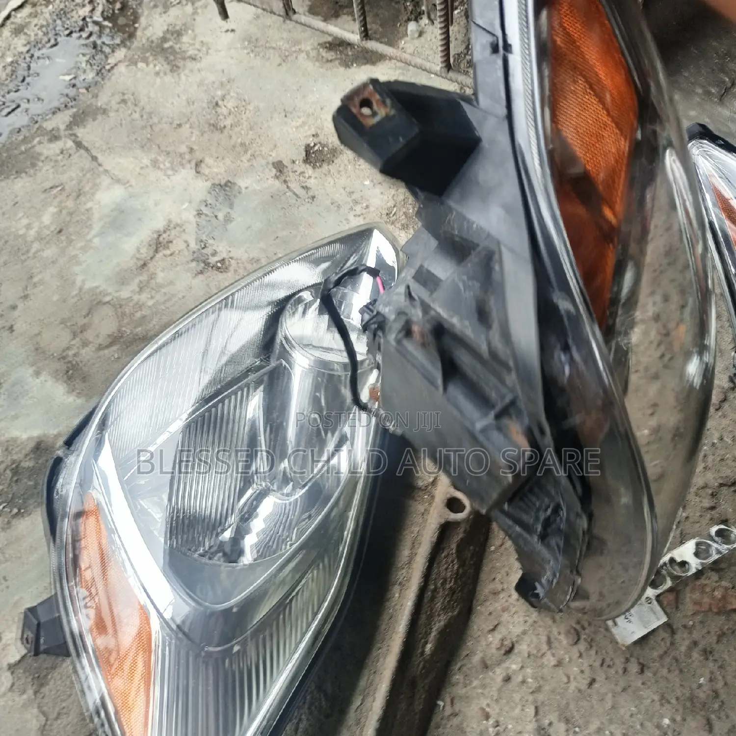 Headlamp Toyota Sienna 2005 Charger Type