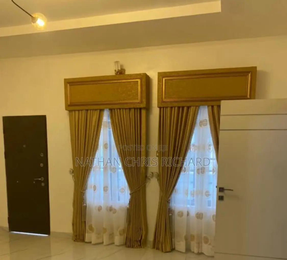 High Quality Royal Curtains