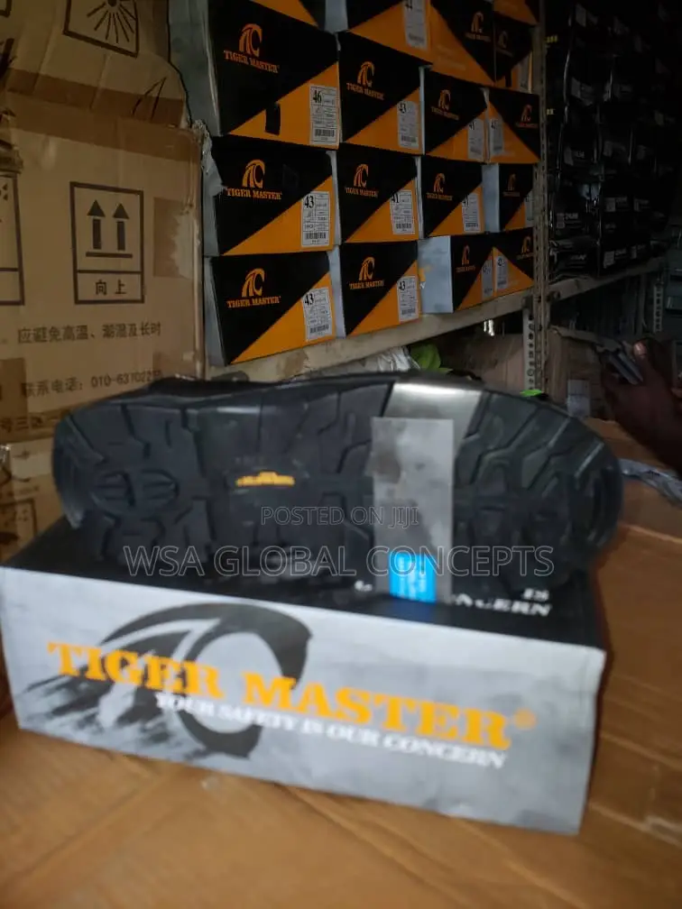 Tiger Master Safety Boots
