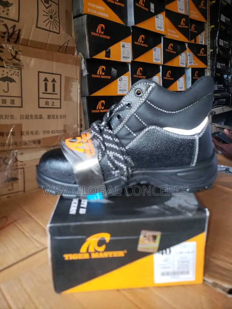 Tiger Master Safety Boots