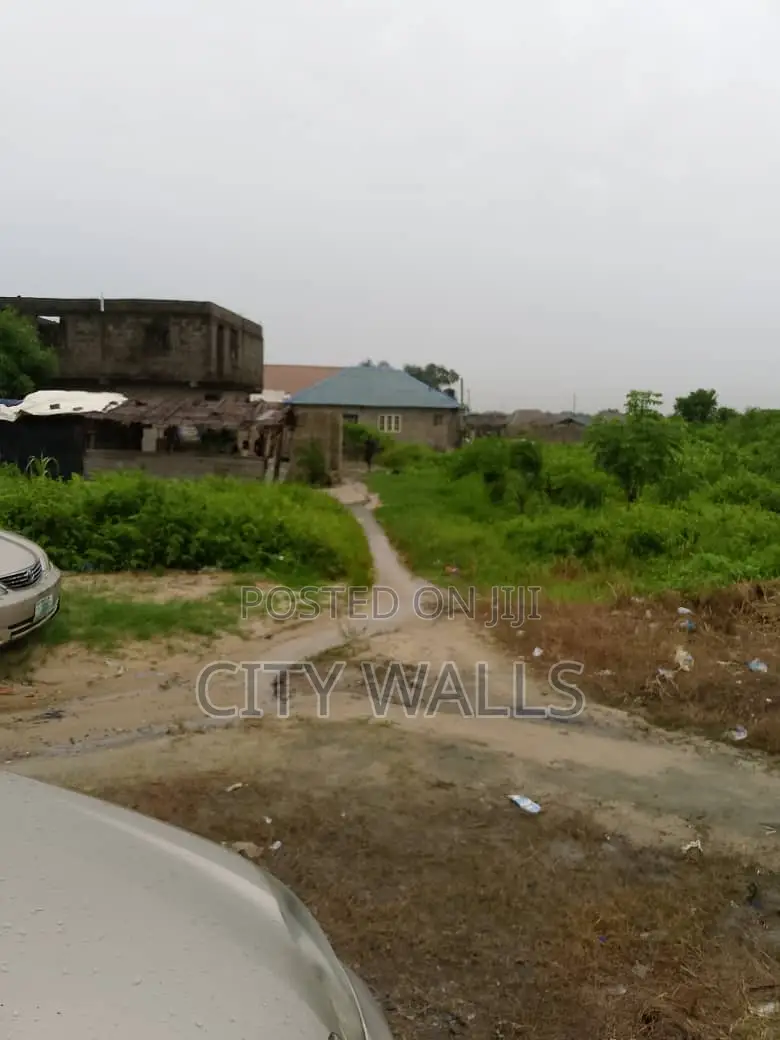 1 Full Plot of Land for Sale